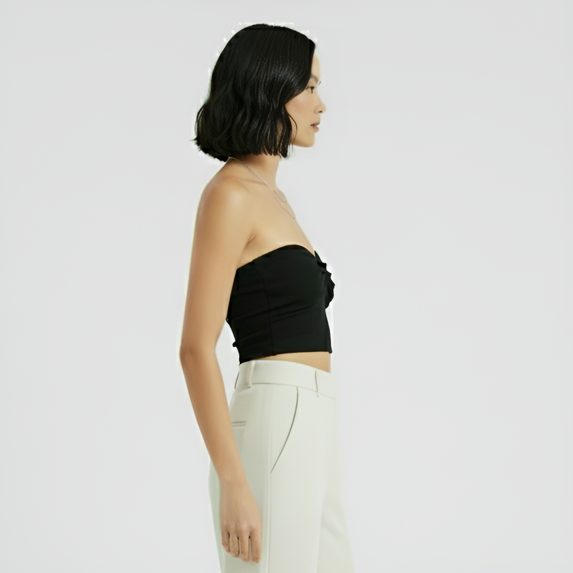 Top Sem Alça E Busto Torcido